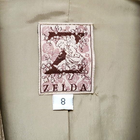 Zelda Size 8 Taupe Beaded Floral Blazer. - Picture 7 of 7